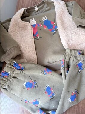 The new chapter - 2T - Kids Olive Green Ski Bunny Sweatshirt & Jogger Set